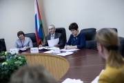 Заседание Совета представительных органов местного самоуправления сельских поселений Уватского муниципального района под председательством Ю.О.Свяцкевича. Ноябрь, 2013 г.