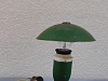 Лампа с зелёным абажуром