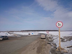 На уватской ледовой переправе понижен тоннаж
