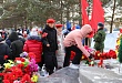 Школьники возложили цветы к мемориалу в 80-летие победы в Сталинградской битве