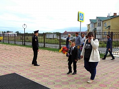Сотрудники полиции Уватского района обеспечили охрану общественного порядка в День знаний