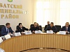 Меры безопасности в праздничные дни и ситуацию на рынке труда обсудили с главами сельских поселений