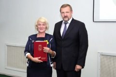 Глава администрации посетил районный форум «На 55 с плюсом» и поздравил с Днем пожилых людей