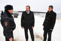 Сергей Путмин провел выездное совещание по вопросам функционирования ледовых переправ
