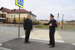 Пешеходные переходы у школ и детских садов Уватского района оборудуют светофорами