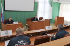 Обеспечение безопасности населения в майские праздники обсудили на заседании АТК