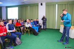 Комментатор Дмитрий Губерниев провел пресс-конференцию для уватских болельщиков