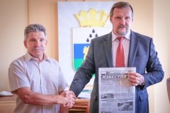 Сергей Путмин оформил подписку на газету «Уватские известия»
