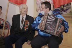 В преддверии празднования 77 годовщины Победы в Уватском районе прошла встреча поколений