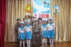 «Прадедушка, прадедушка, он всю прошел войну, от Волги и до самого Берлина…»