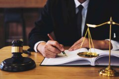 Утвержден список адвокатов, готовых оказать бесплатную юридическую помощь в 2021 году