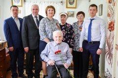 Ветеранов Великой Отечественной войны поздравили с наступающим праздником