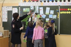 Уватские первоклассники получили свидетельства пешеходов