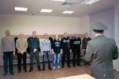 В рамках осенней призывной кампании на областной сборный пункт отправилась первая команда новобранцев из Уватского района