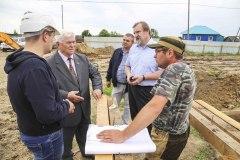 Юрий Конев рассмотрел с жителями района программу развития сельских территорий