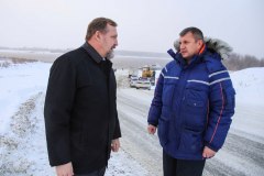 На переправе в Увате в связи с погодными условиями остаются работать два корабля
