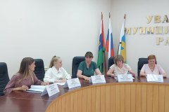 Состоялось заседание комиссия по делам несовершеннолетних и защите их прав