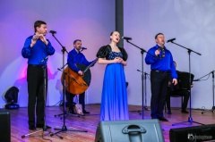 «Вечерка» порадовала уватцев душевным живым исполнением