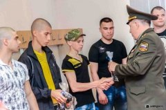 На областной сборный пункт отправилась вторая команда уватских призывников