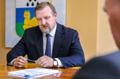 Сергей Путмин и представитель Росгвардии Сергей Топырин провели рабочую встречу