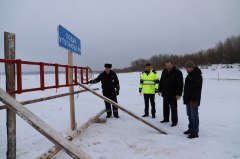 В Увате открыли ледовую переправу через Иртыш