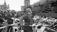 24 июня 1945 года состоялся Парад Победы в Москве на Красной площади